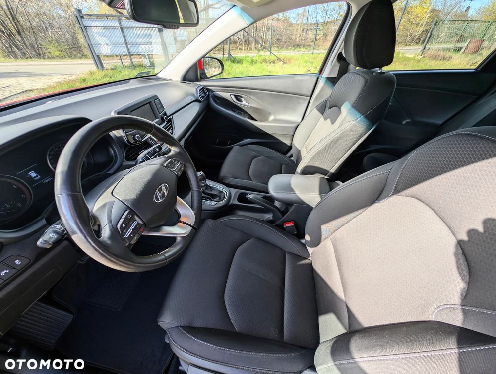 Hyundai i30 1.6 D Premium DCT - 9