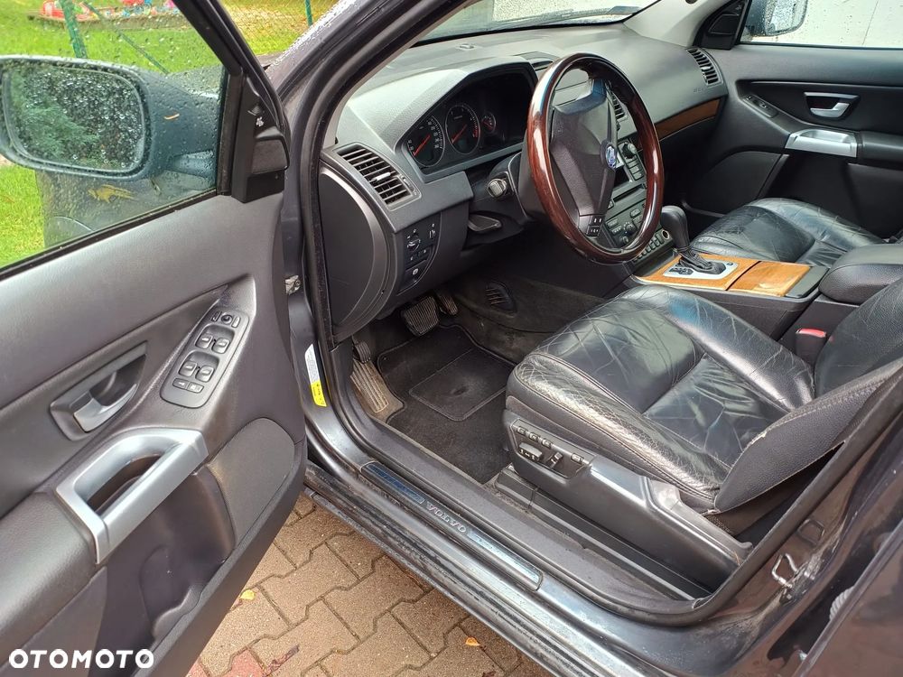 Volvo XC 90 D5 Executive - 9