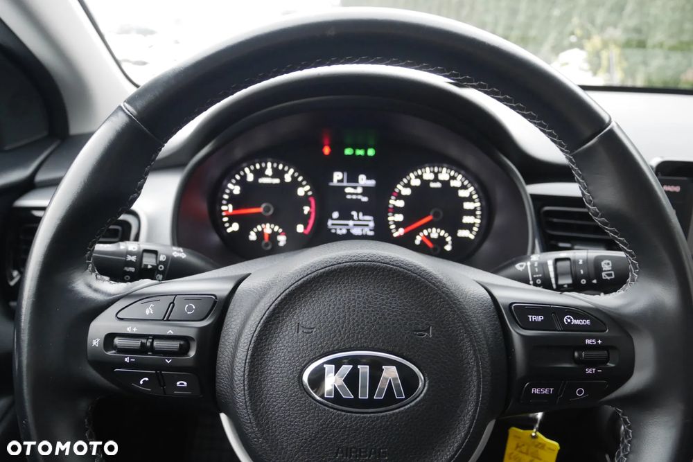 Kia Stonic - 23