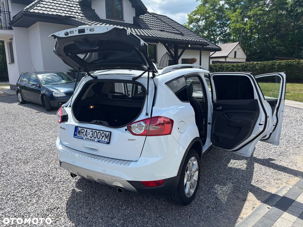 Ford Kuga 2.5 4x4 Titanium - 31