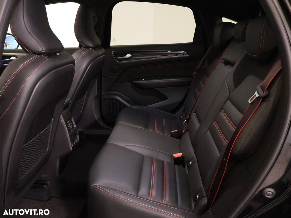 Renault Arkana E-TECH Hybrid RS Line - 15