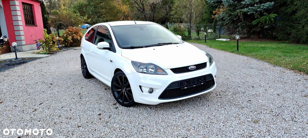 Ford Focus 2.5 ST - 19