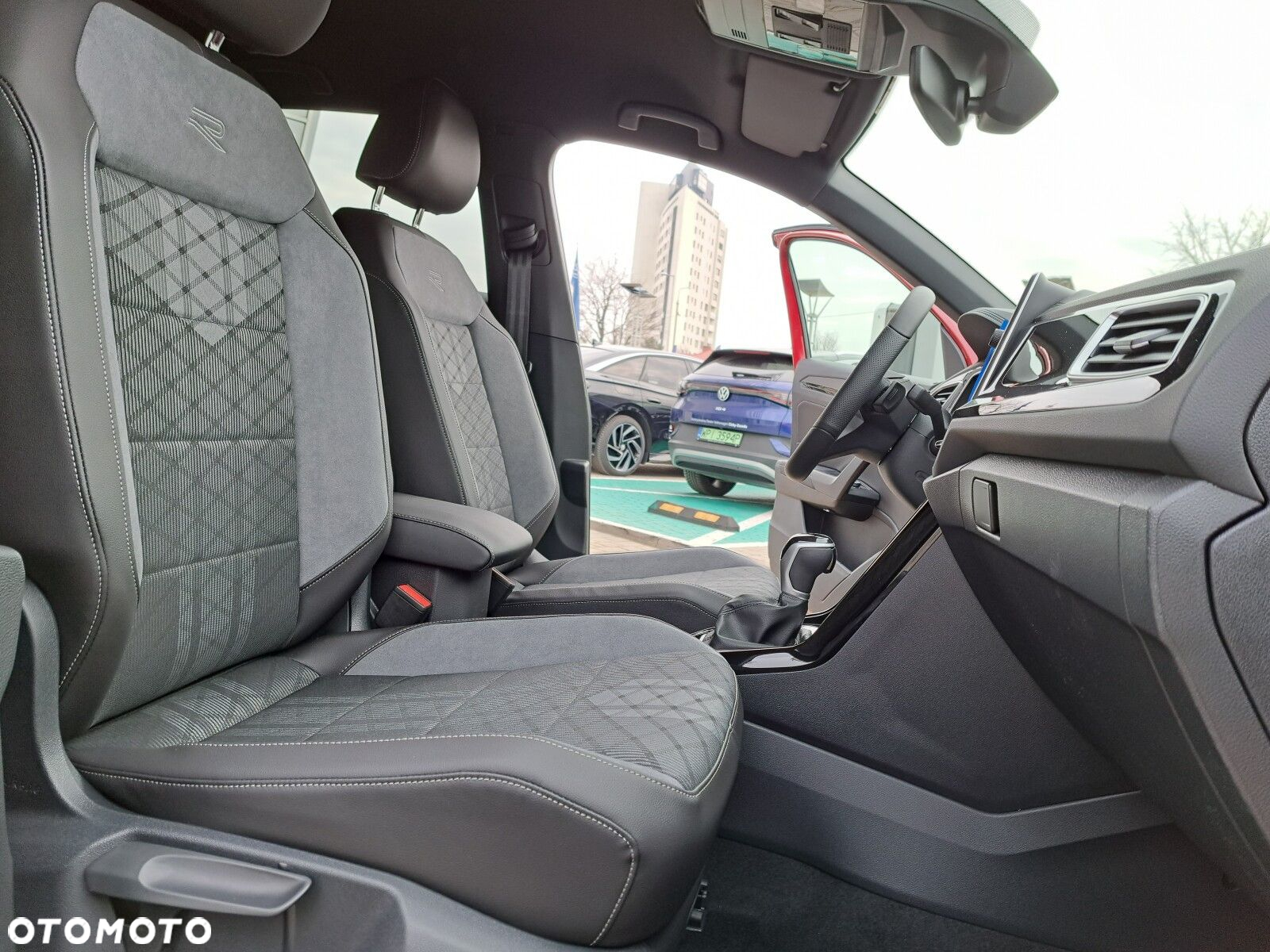 Volkswagen T-Roc 1.5 TSI R-Line DSG - 18