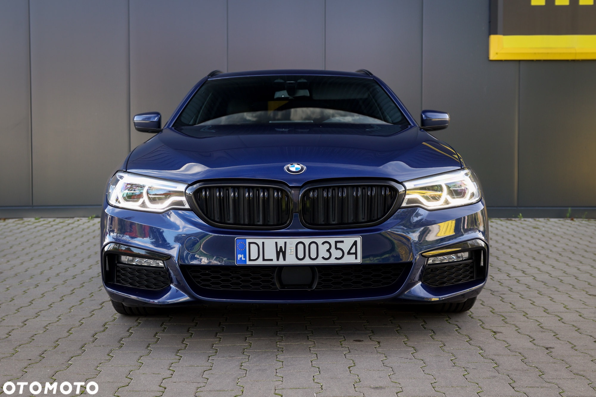 BMW Seria 5 520d xDrive Touring M Sport Edition - 14