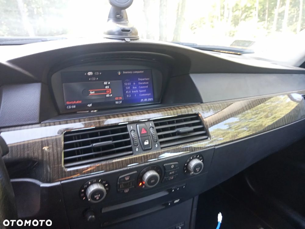 BMW Seria 5 525d Touring Edition Fleet - 13