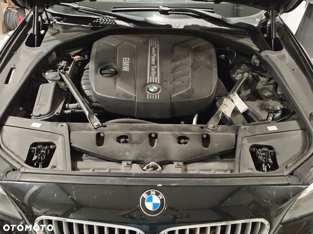 BMW Seria 5 525d xDrive Modern Line - 10