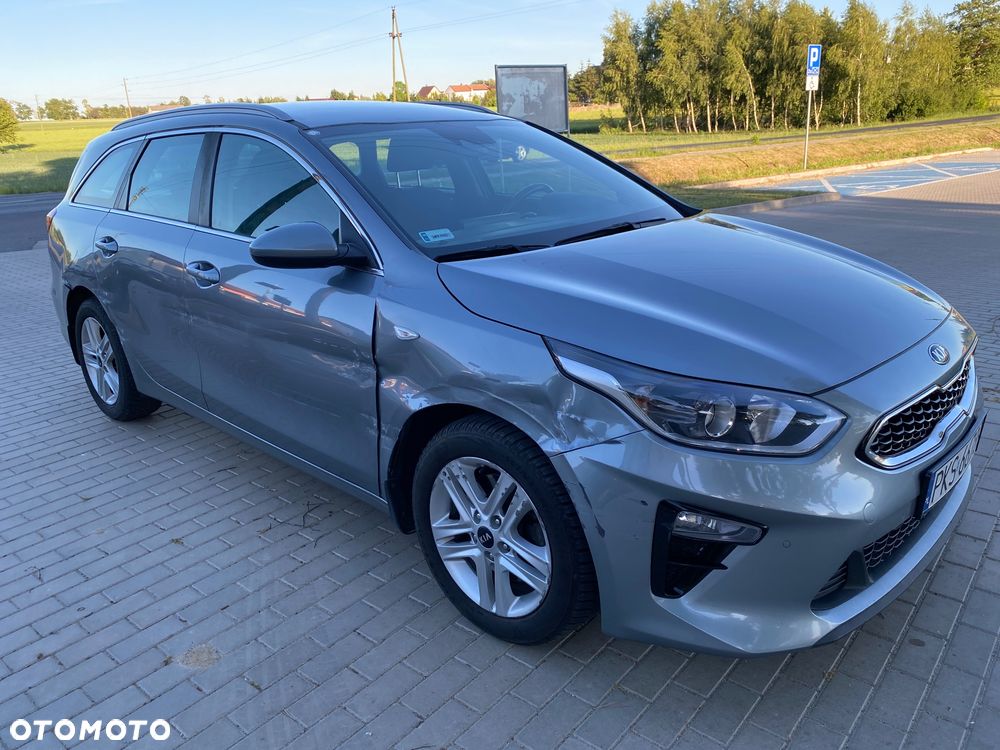 Kia Ceed 1.6 CRDi mHEV M - 16