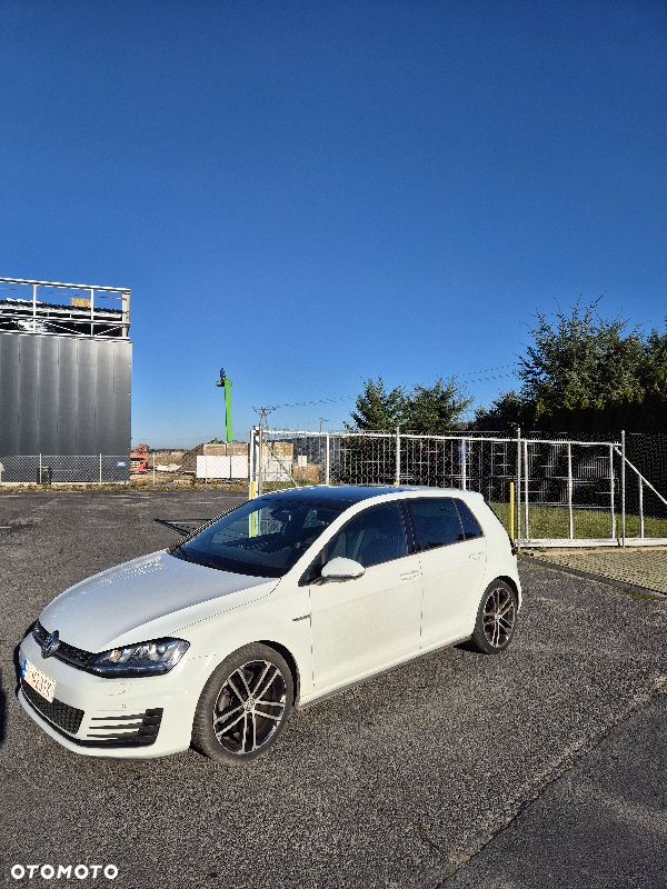 Volkswagen Golf GTD (BlueMotion Technology) DSG - 2