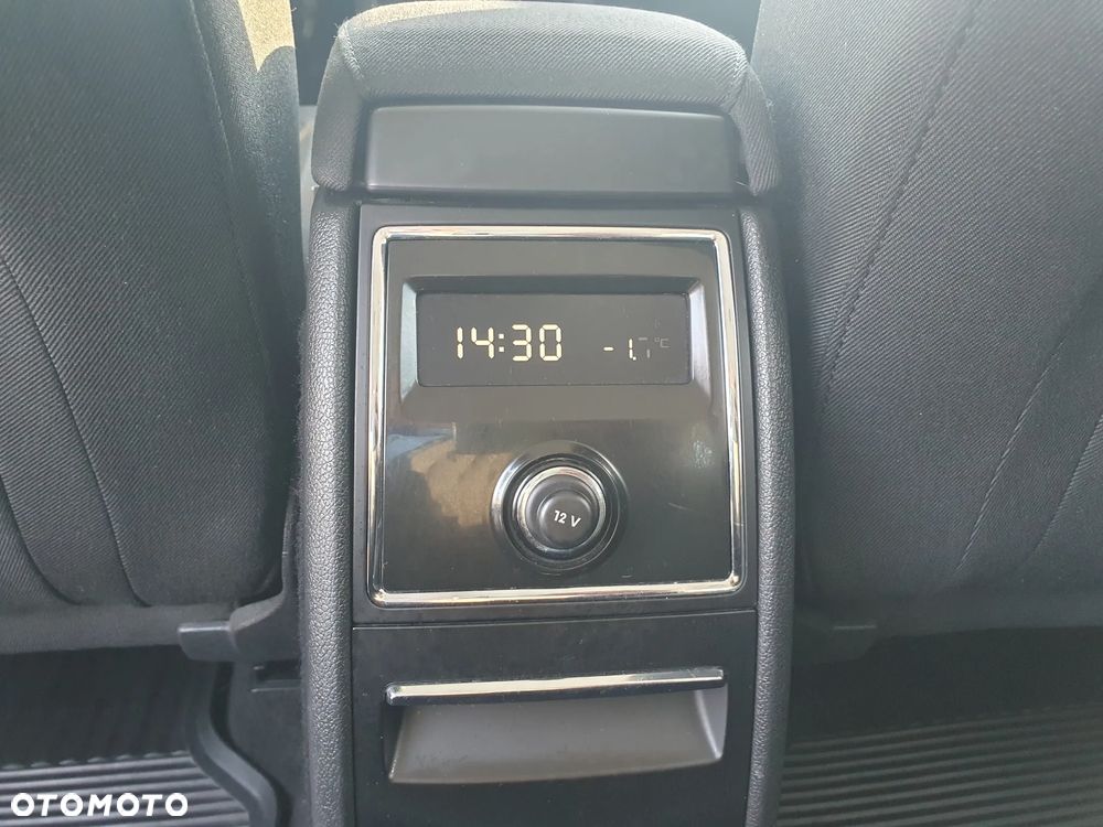 Skoda Superb 2.0 TDI 4x4 Ambition DSG - 11