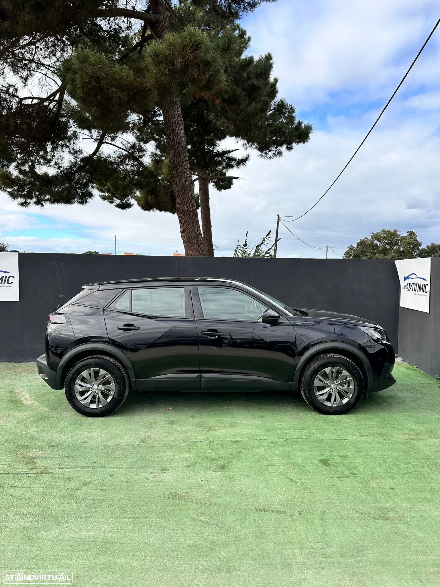 Peugeot e-2008 50 kWh Active - 2