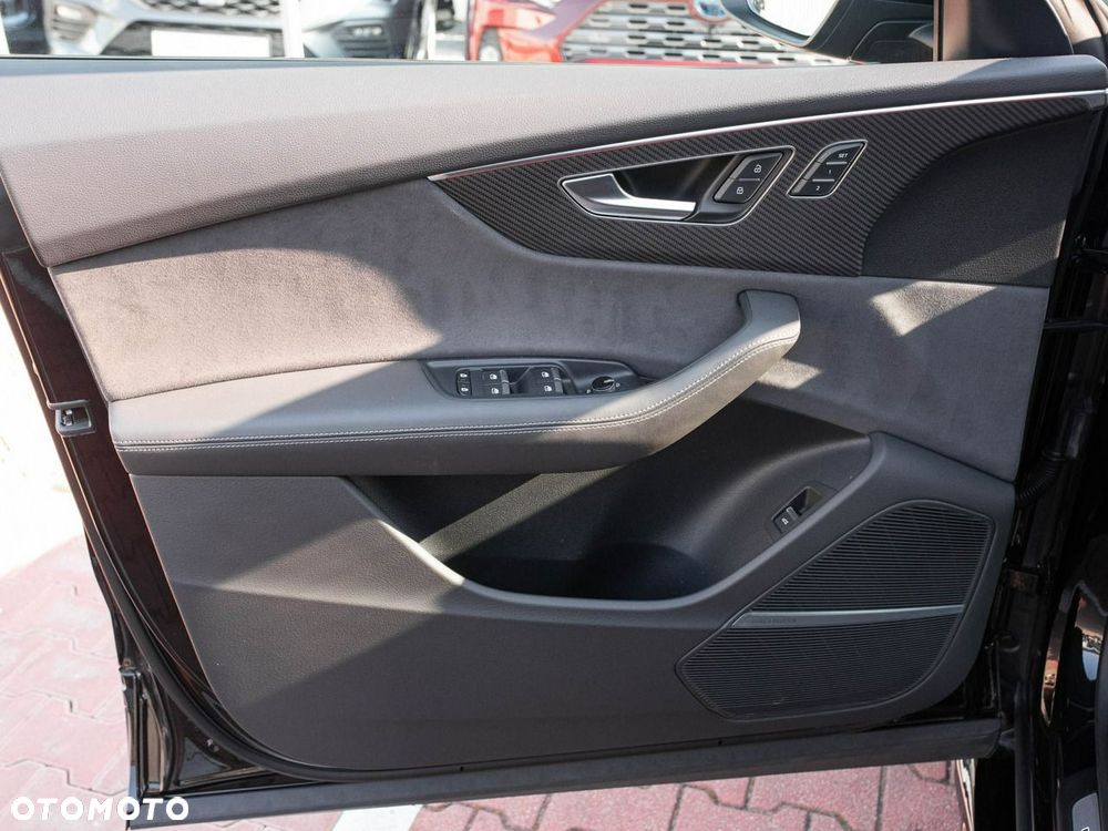 Audi SQ8 TFSI Quattro Tiptronic - 12