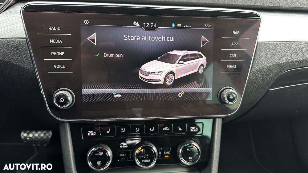 Skoda Superb Combi 2.0 TDI DSG Premium Edition - 25