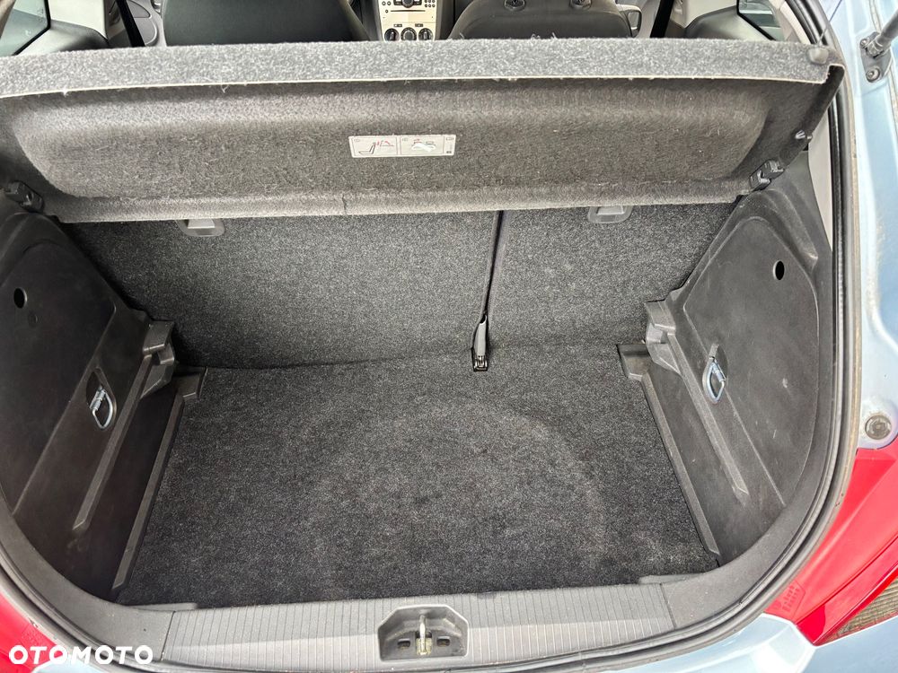 Opel Corsa 1.2 16V Enjoy - 14