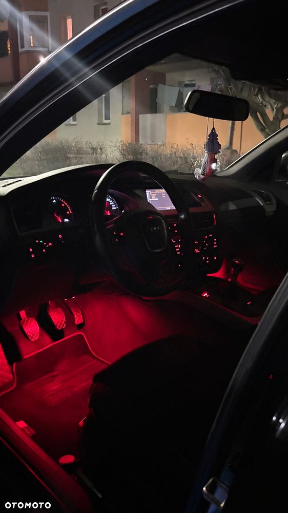 Audi A4 Avant 2.0 TDI DPF - 18