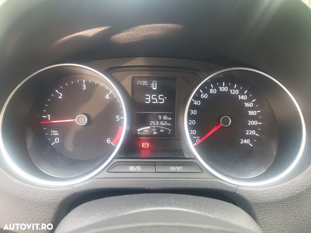 Volkswagen Polo - 10