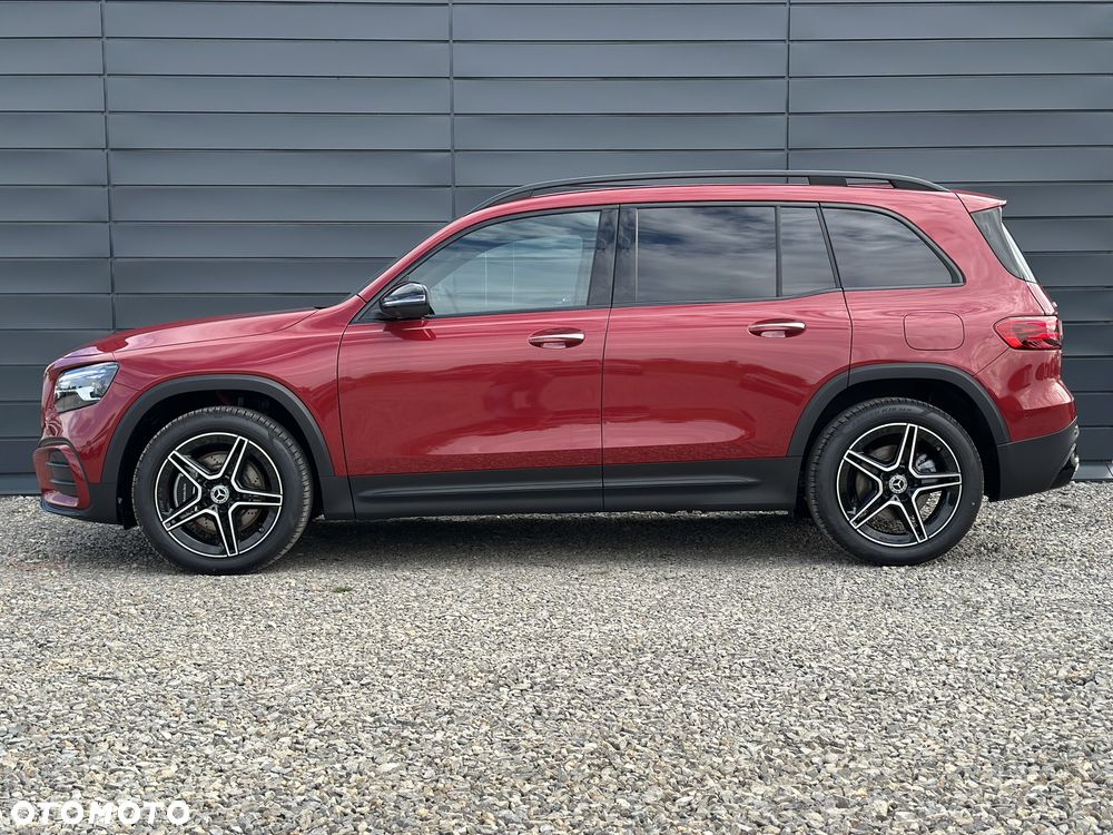 Mercedes-Benz GLB 220 d 4-Matic AMG Line 8G-DCT - 4