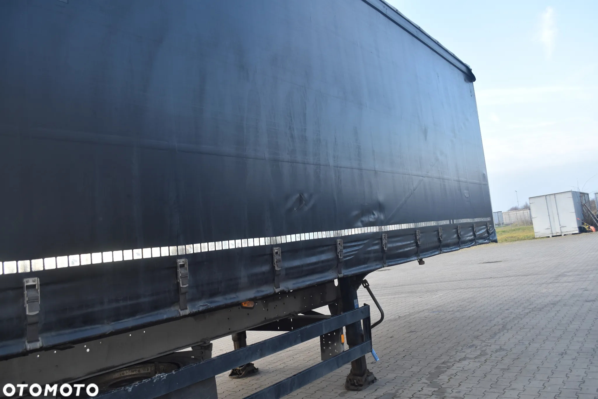 Schmitz Cargobull SCB - 13