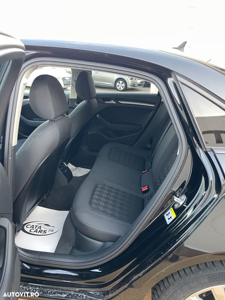 Audi A3 1.6 TDI (clean diesel) S tronic Ambiente - 28