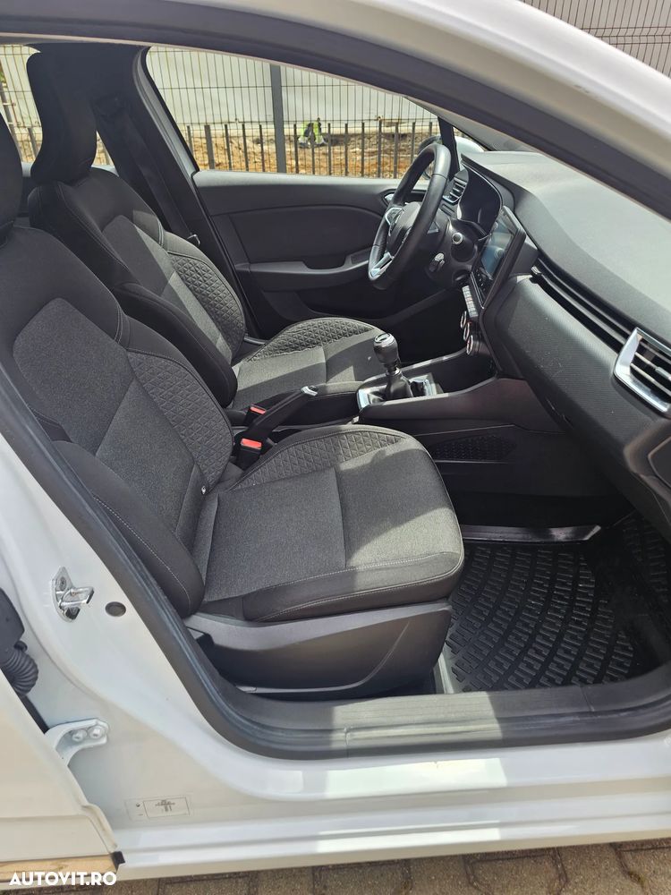 Renault Clio - 18