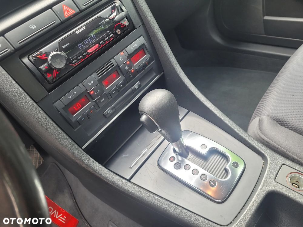 Audi A4 Avant - 16