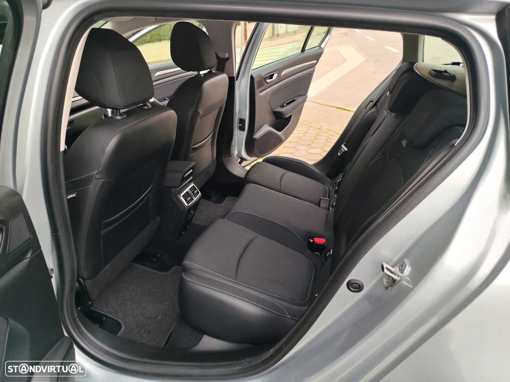 Renault Mégane Sport Tourer BLUE dCi 115 BUSINESS EDITION - 19