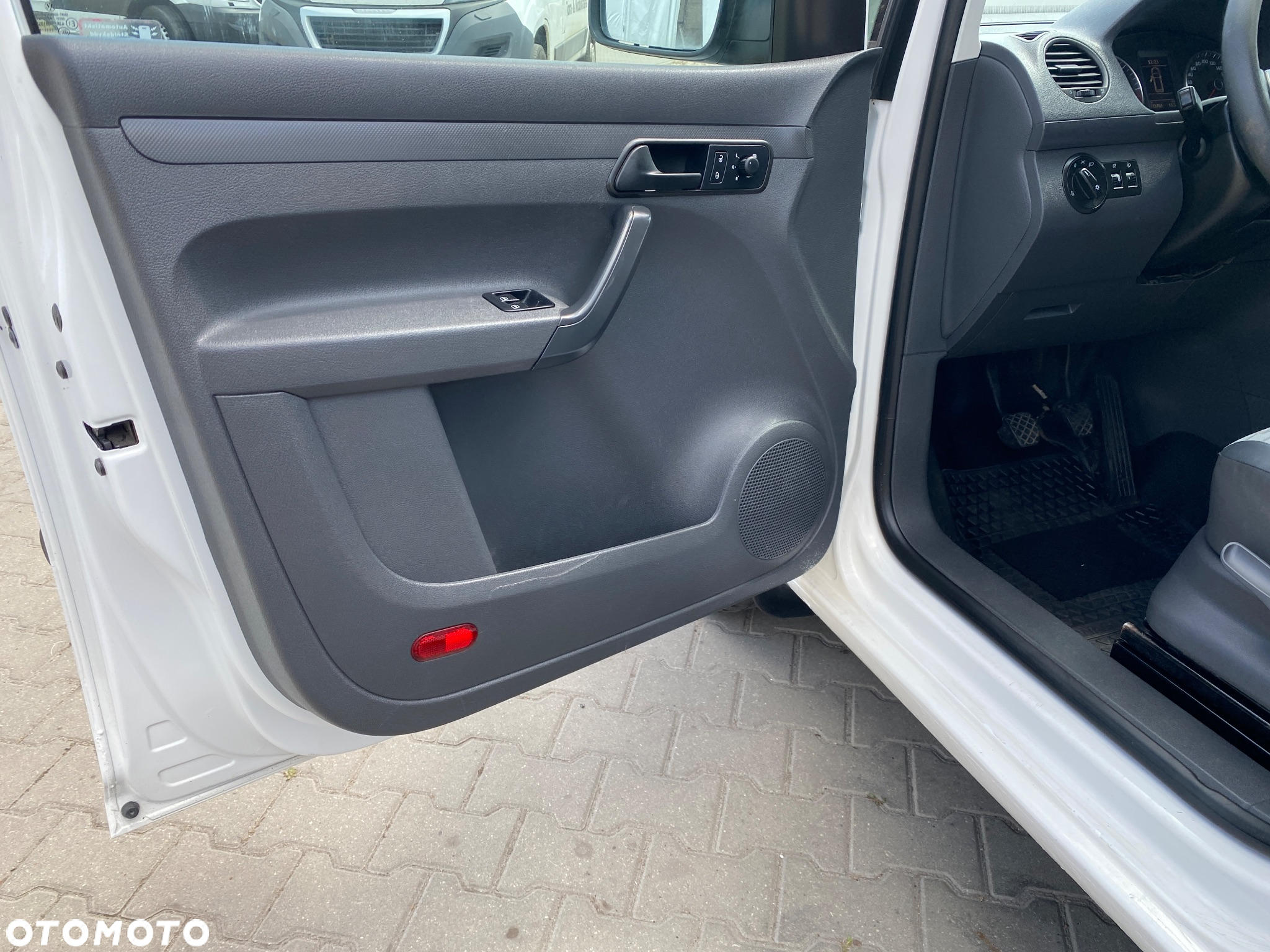 Volkswagen CADDY - 15
