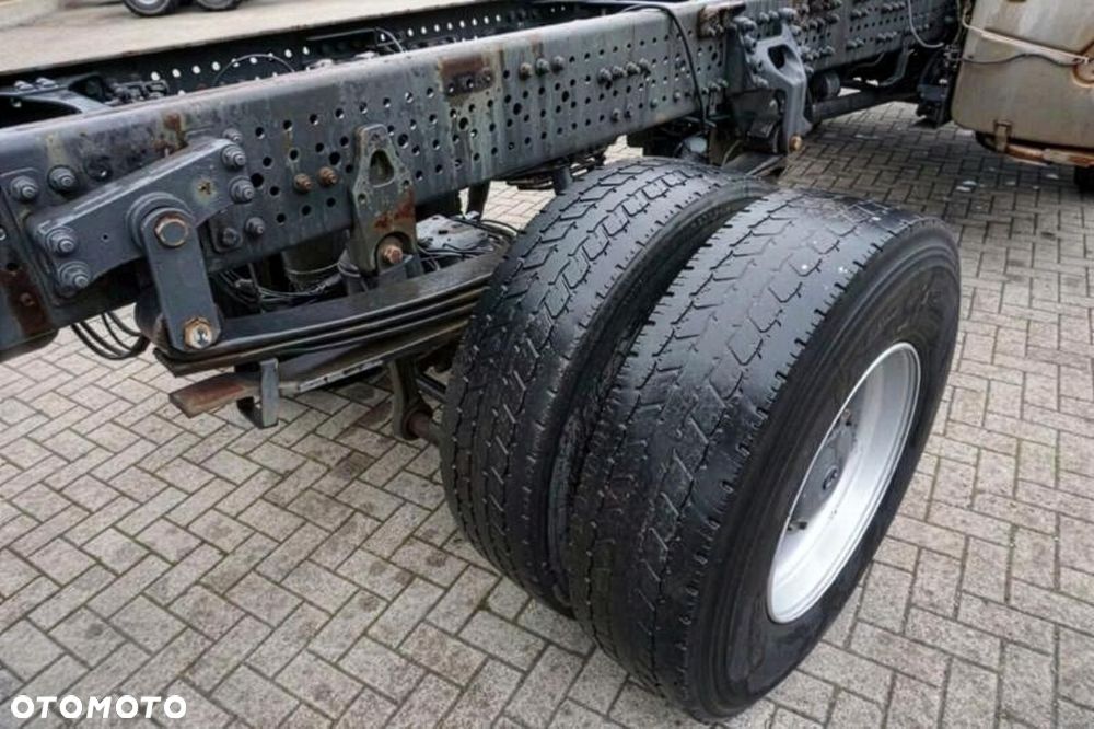 Mercedes-Benz Arocs 1843 4x4 podwozie - 8