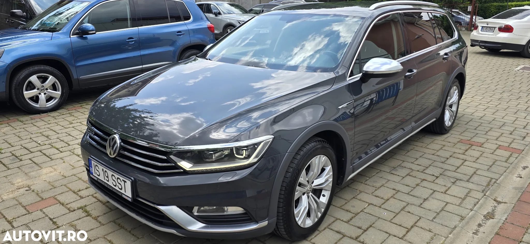 Volkswagen Passat Alltrack 2.0 TDI DSG 4Motion - 2
