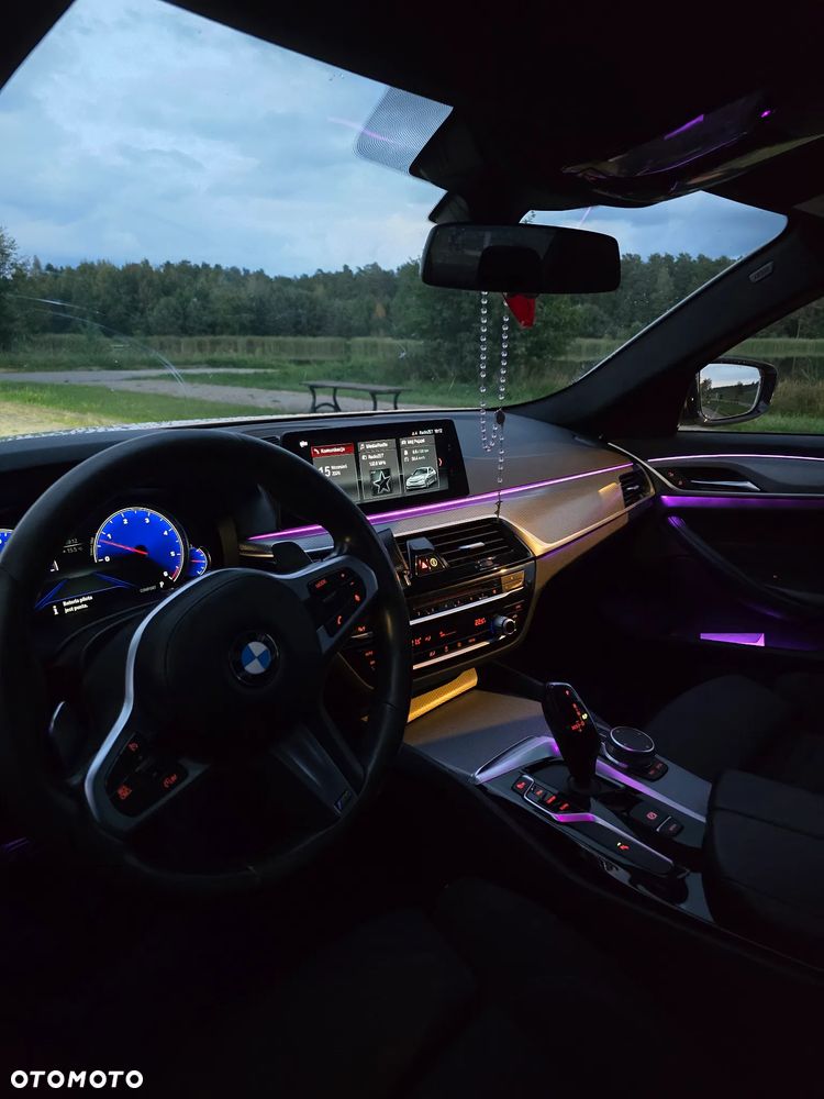 BMW Seria 5 - 16