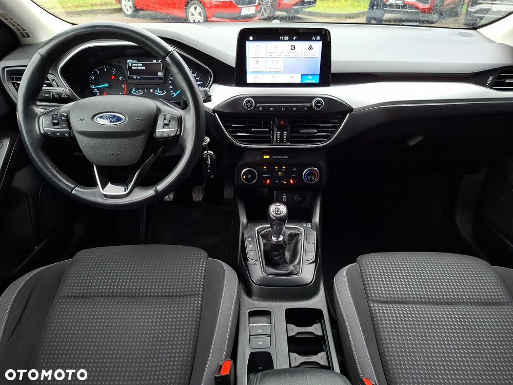 Ford Focus 1.0 EcoBoost Trend Edition - 22