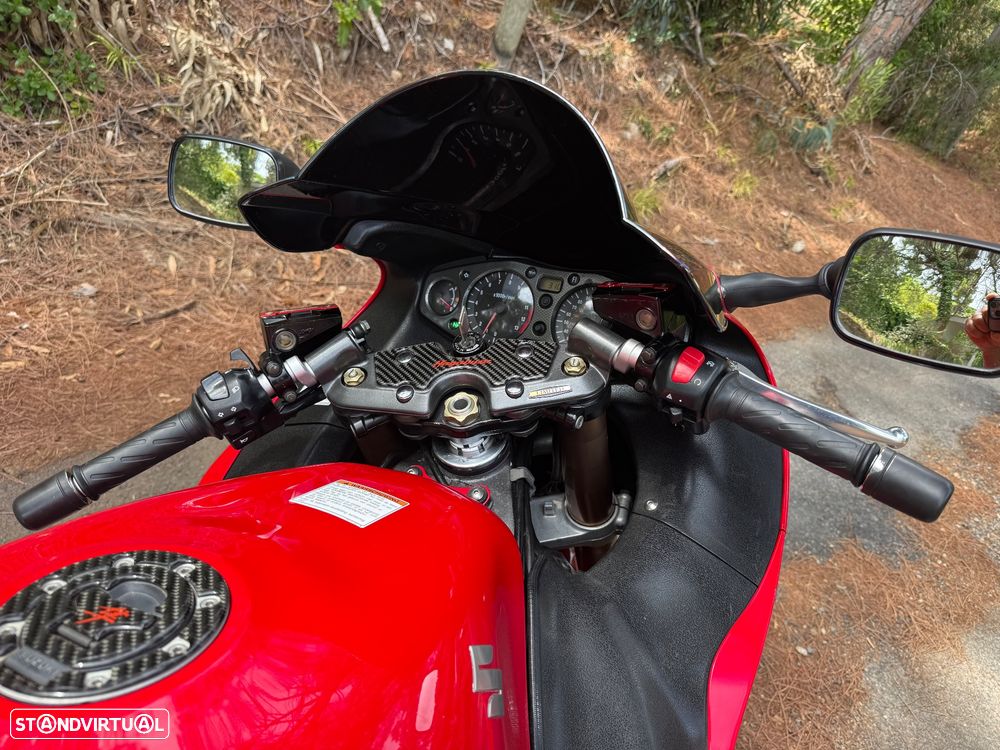 Suzuki GSX-R 1300 Hayabusa Limited Edition - 12