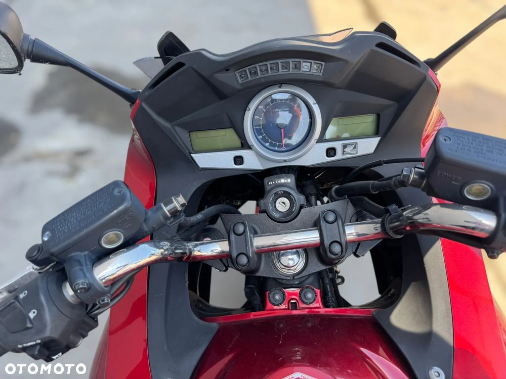 Honda CBF - 10