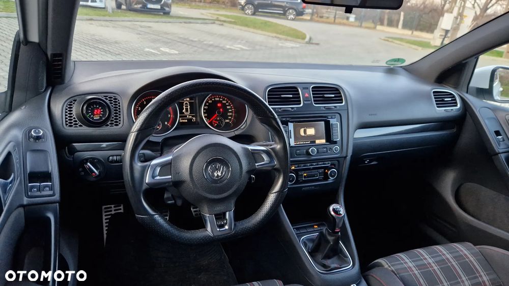 Volkswagen Golf 2.0 TSI GTI - 21