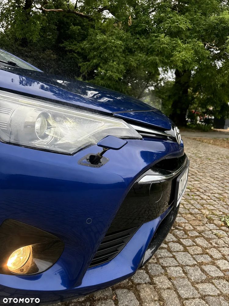 Toyota Avensis 1.8 Selection - 4