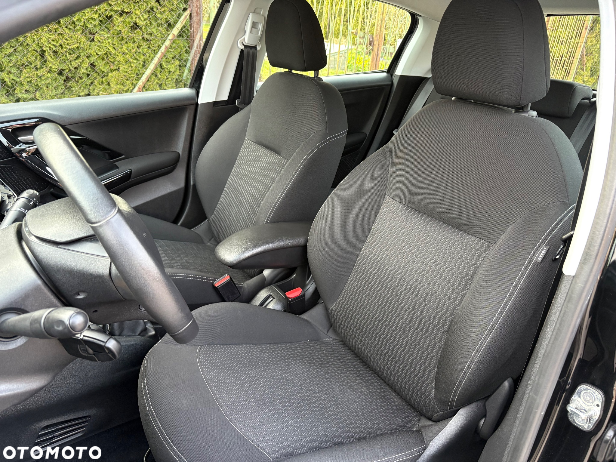 Peugeot 208 PureTech 82 Start & Stop Tech Edition - 22