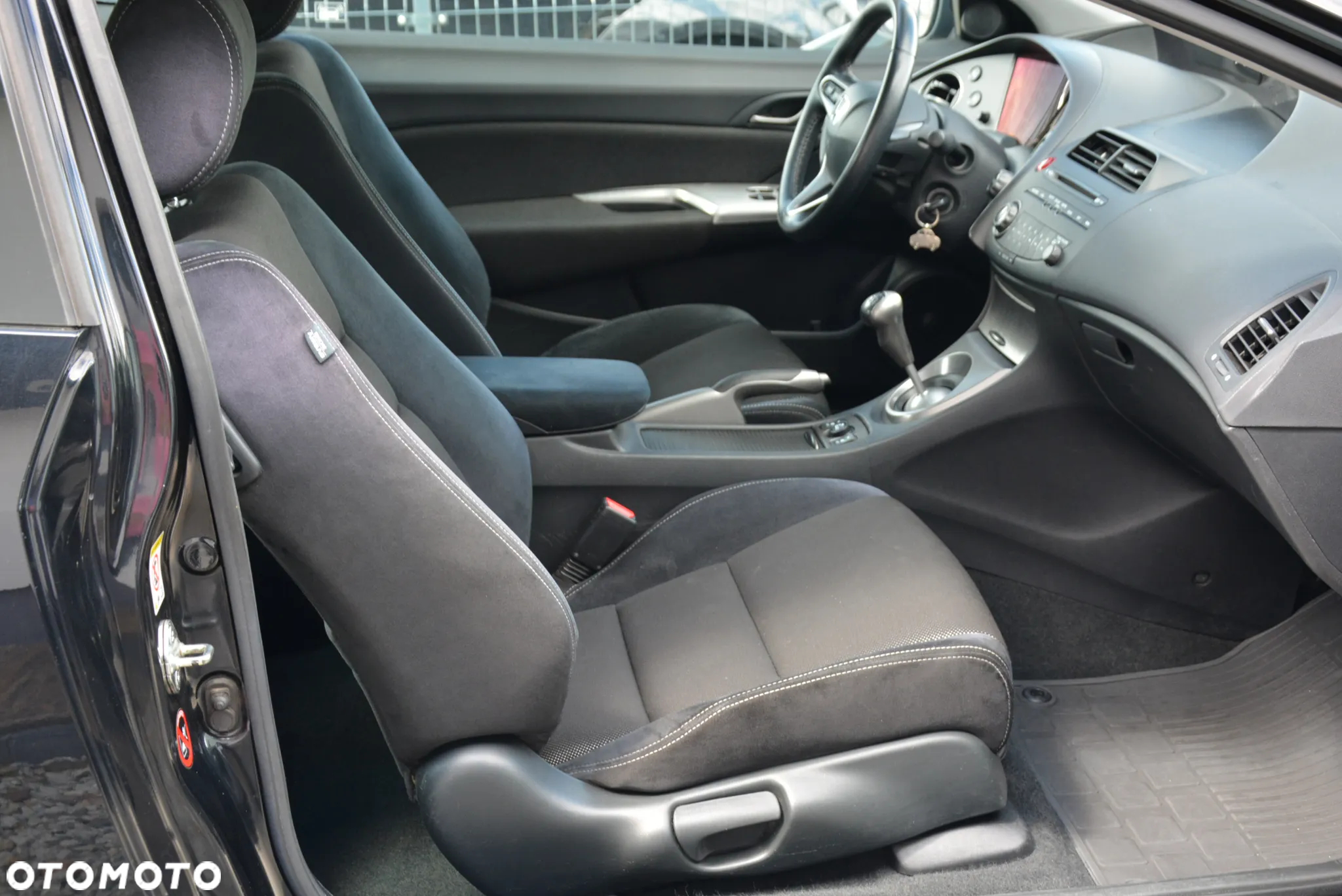 Honda Civic 1.4 i-VTEC Sport - 30