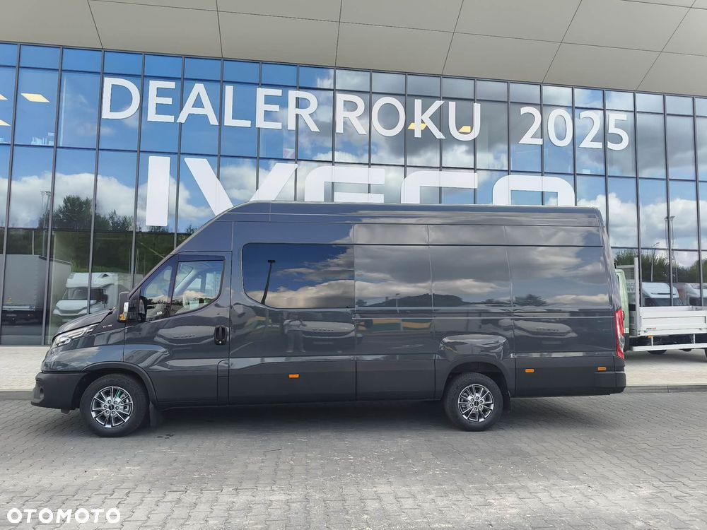 Iveco 35S18HV