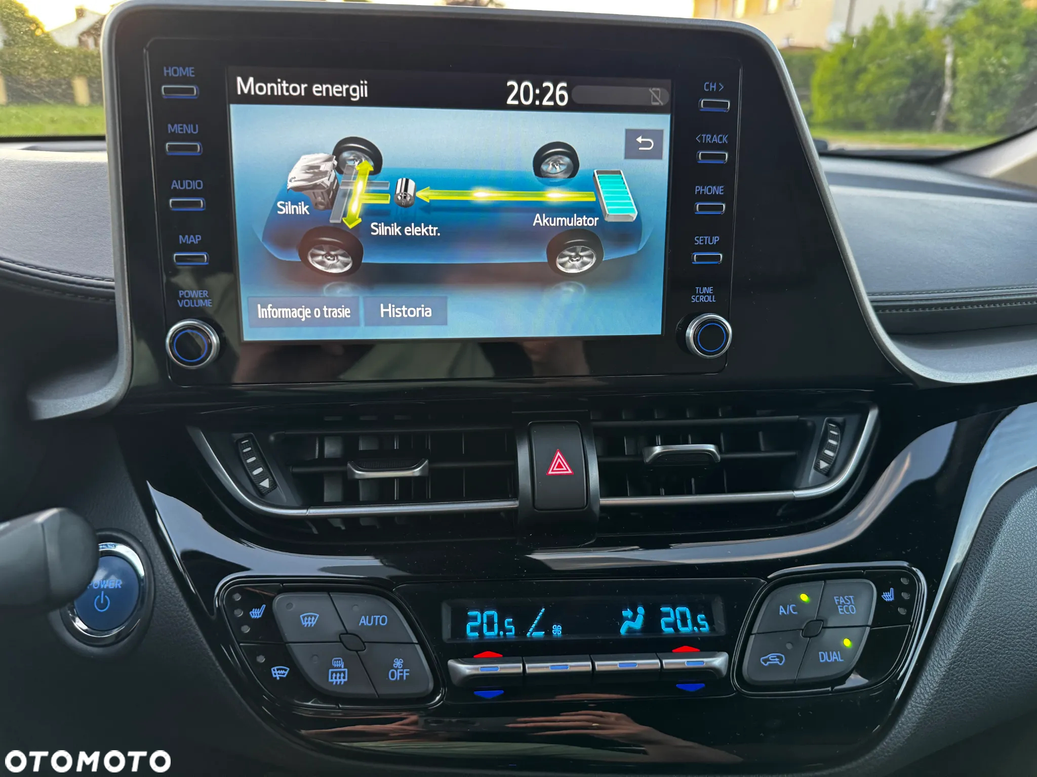 Toyota C-HR - 12