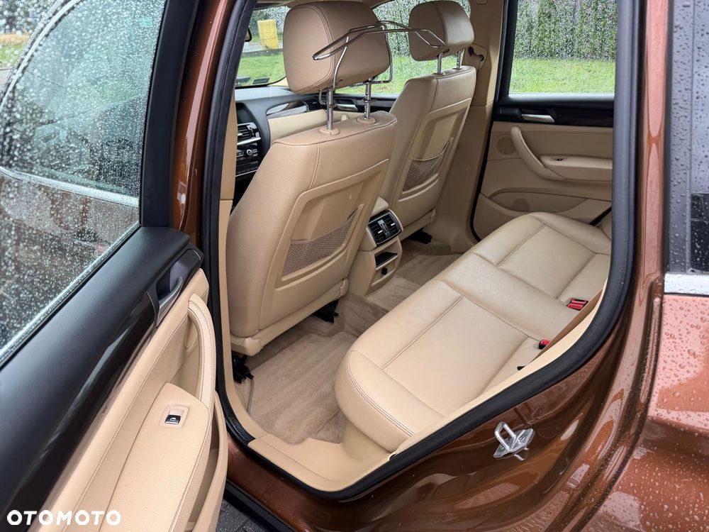 BMW X3 xDrive20i xLine - 9