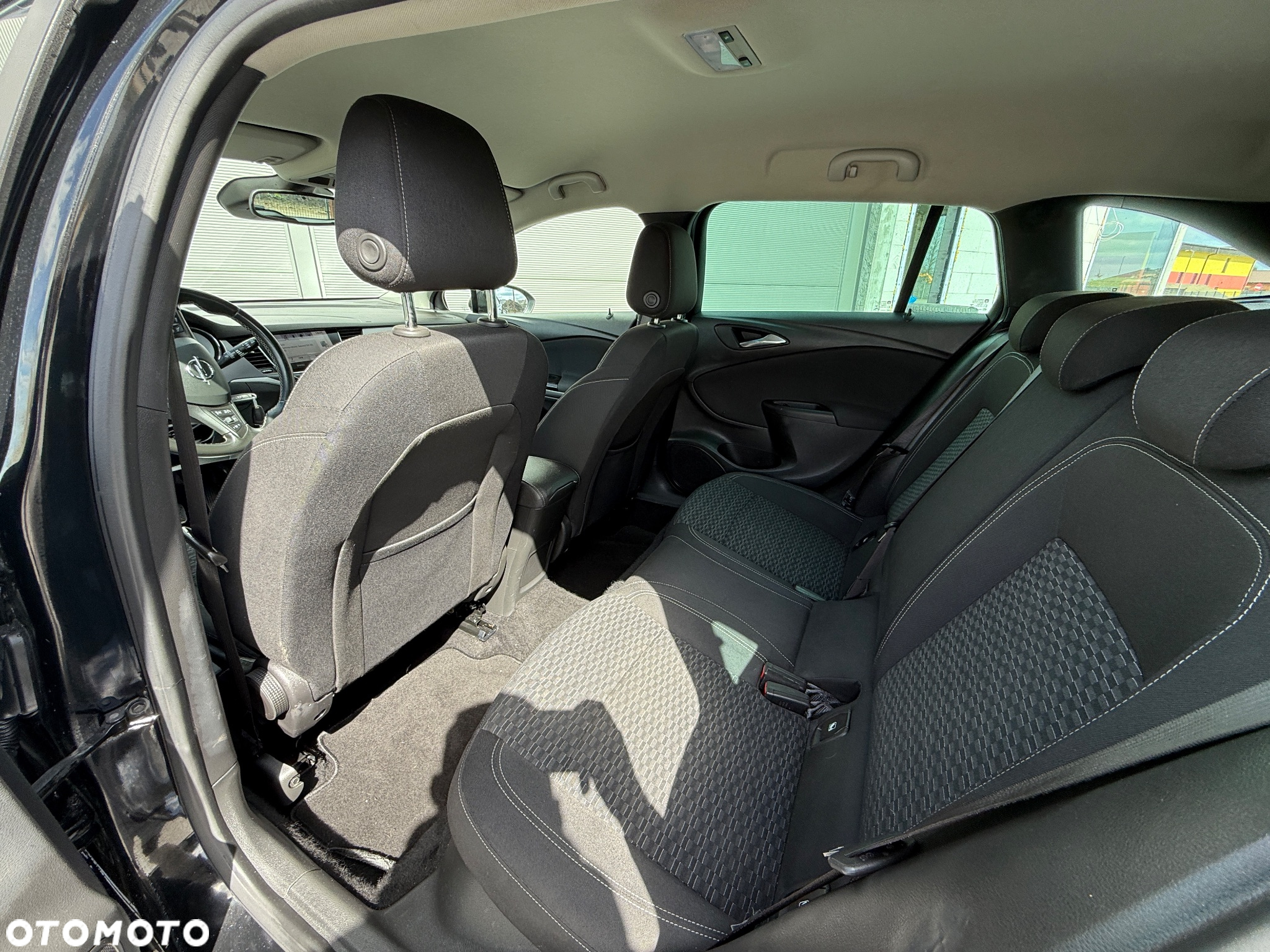 Opel Astra 1.6 D (CDTI) Start/Stop Business - 12