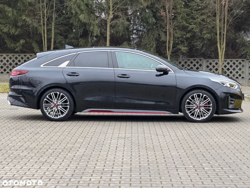 Kia ProCeed 1.6 T-GDI GT DCT - 4