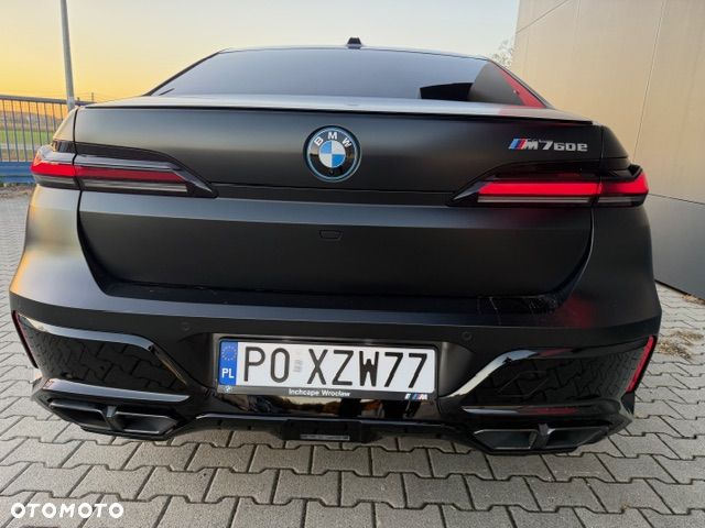 BMW Seria 7 M760e PHEV xDrive Individual Edition sport - 5