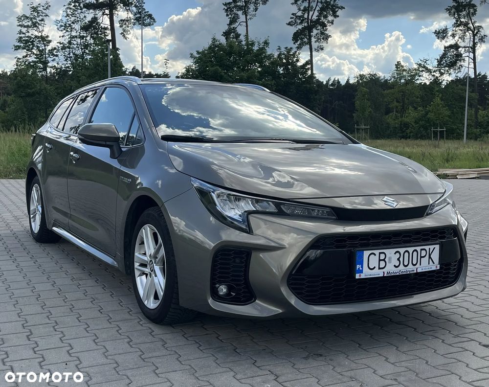 Suzuki Swace 1.8 Hybrid Premium Plus CVT - 2