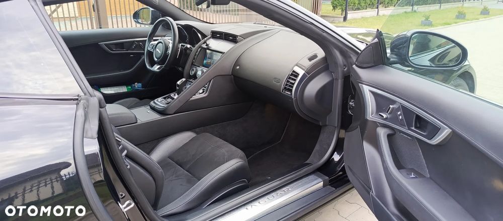 Jaguar F-Type 2.0 Turbo R-Dynamic - 14