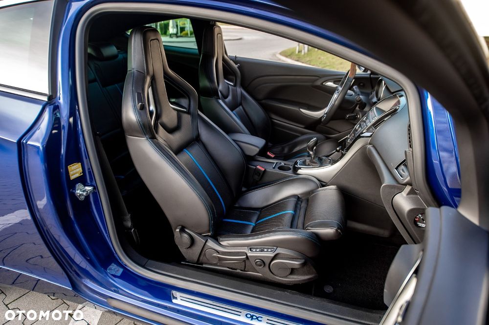 Opel Astra OPC Start/Stop - 24