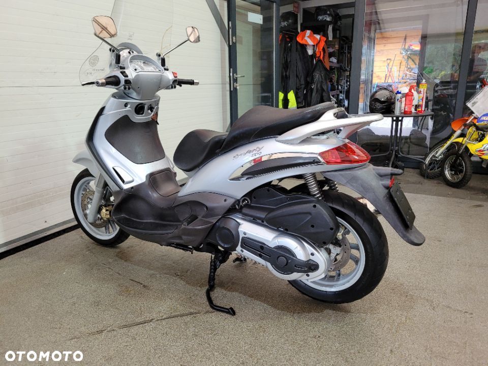 Piaggio Beverly - 28