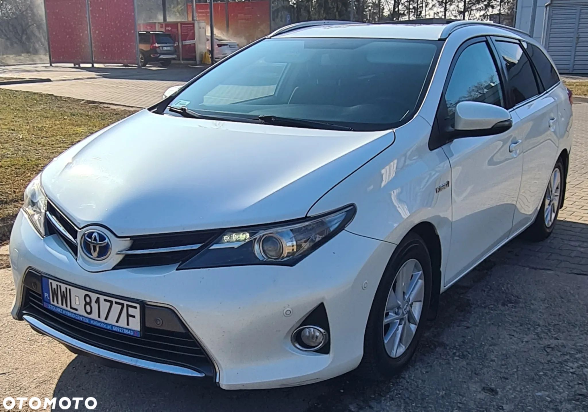 Toyota Auris Hybrid 135 Premium - 1