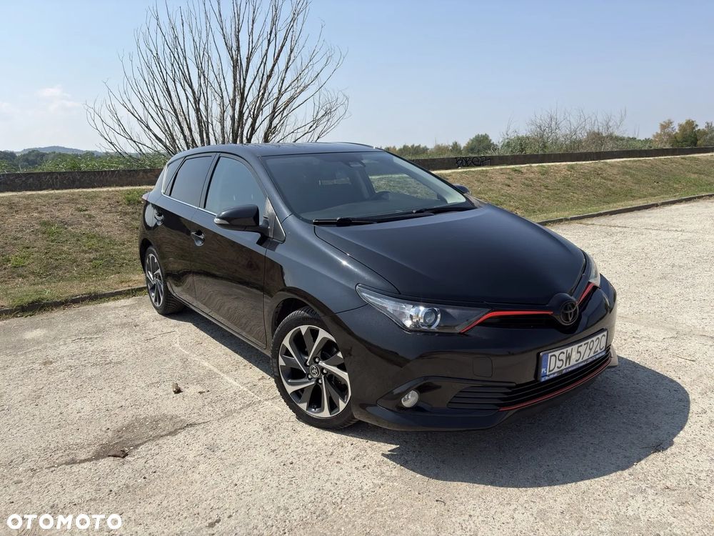 Toyota Auris 1.2 T Selection - 1
