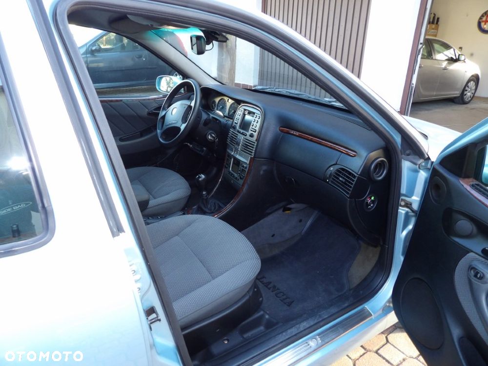 Lancia Lybra 1.9 JTD - 9