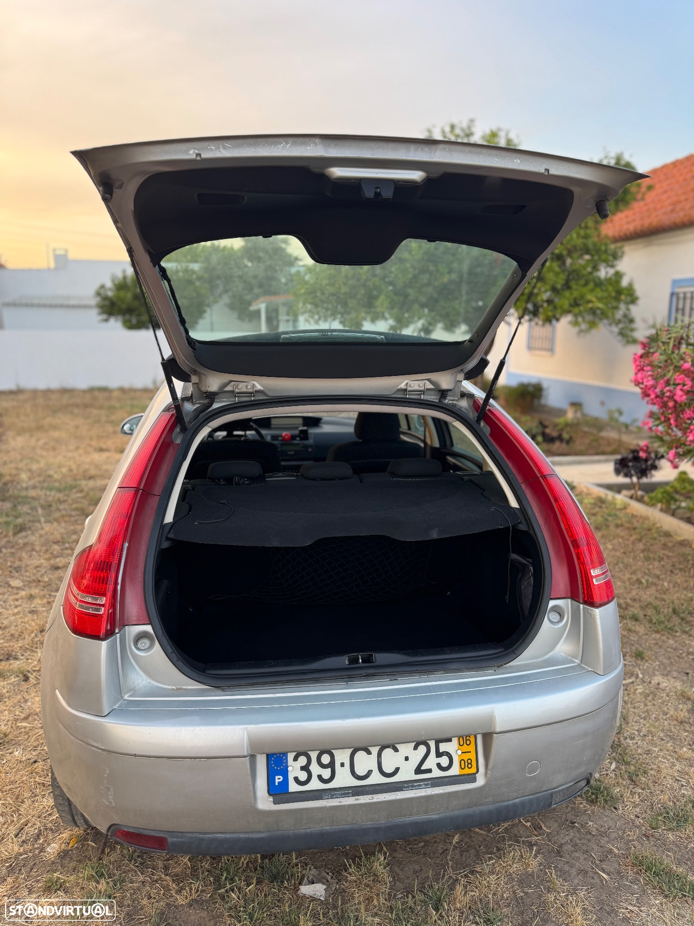 Citroën C4 1.6 HDi 110 VTR Pack CMP6 - 6